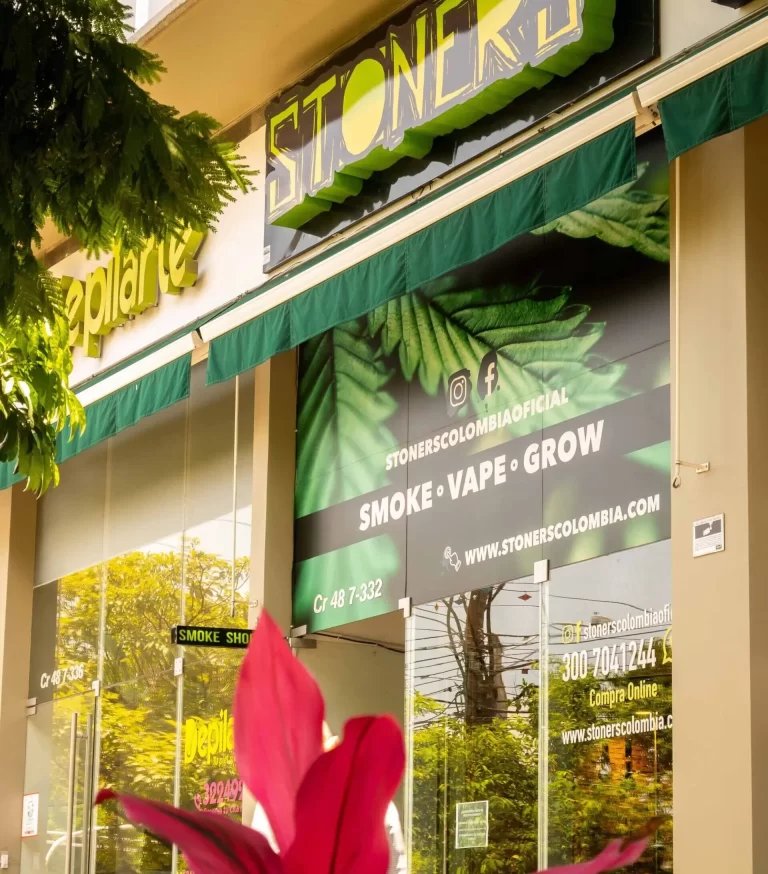 Tienda Stoners Smoke Shop en El Poblado, Medellín – foto 3