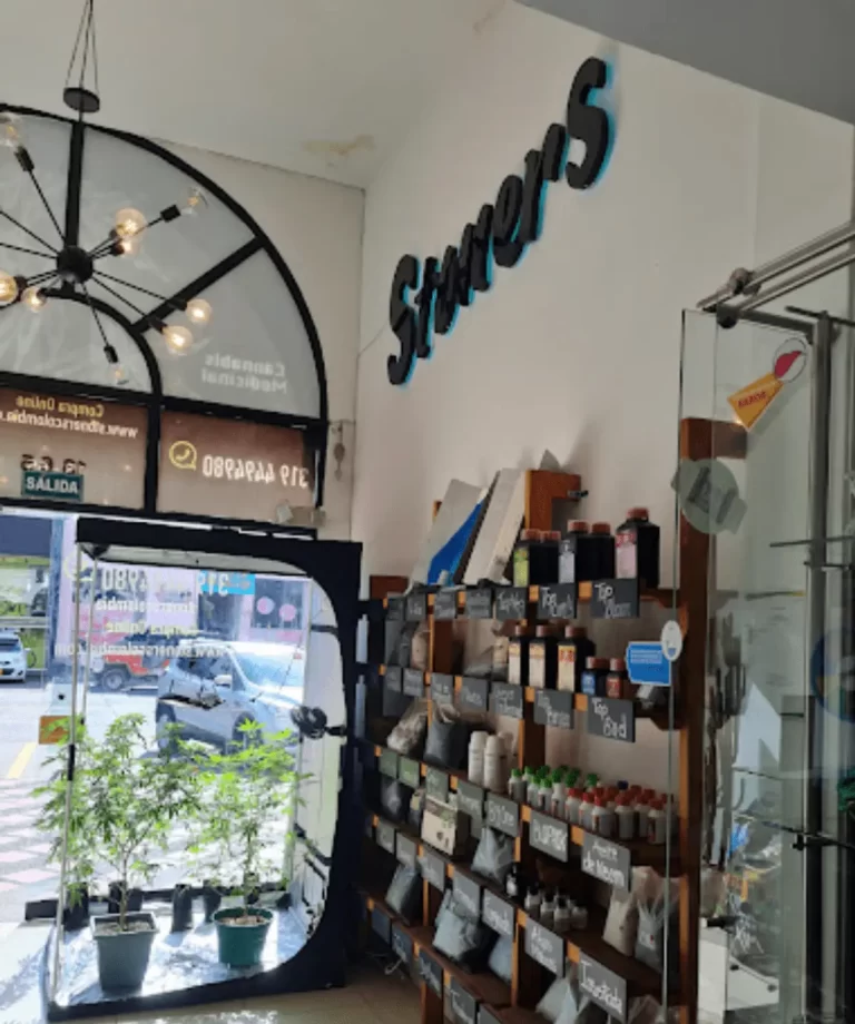 Tienda Stoners Smoke Shop en Invico, Pereira – foto 1